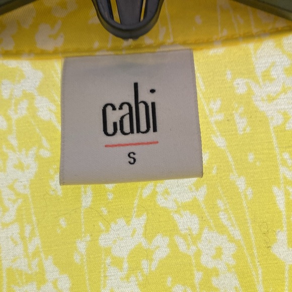 Fun and bright CABI jacket excellent condition - Picture 2 of 7